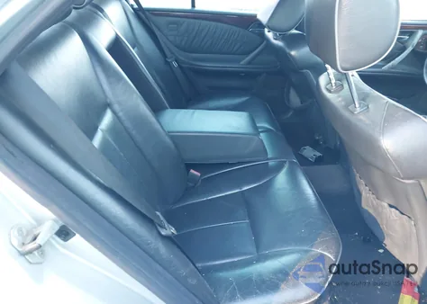 2000 Mercedes-Benz E 430 4M z USA, uszkodzony, nr VIN WDBJF83J2YX037929